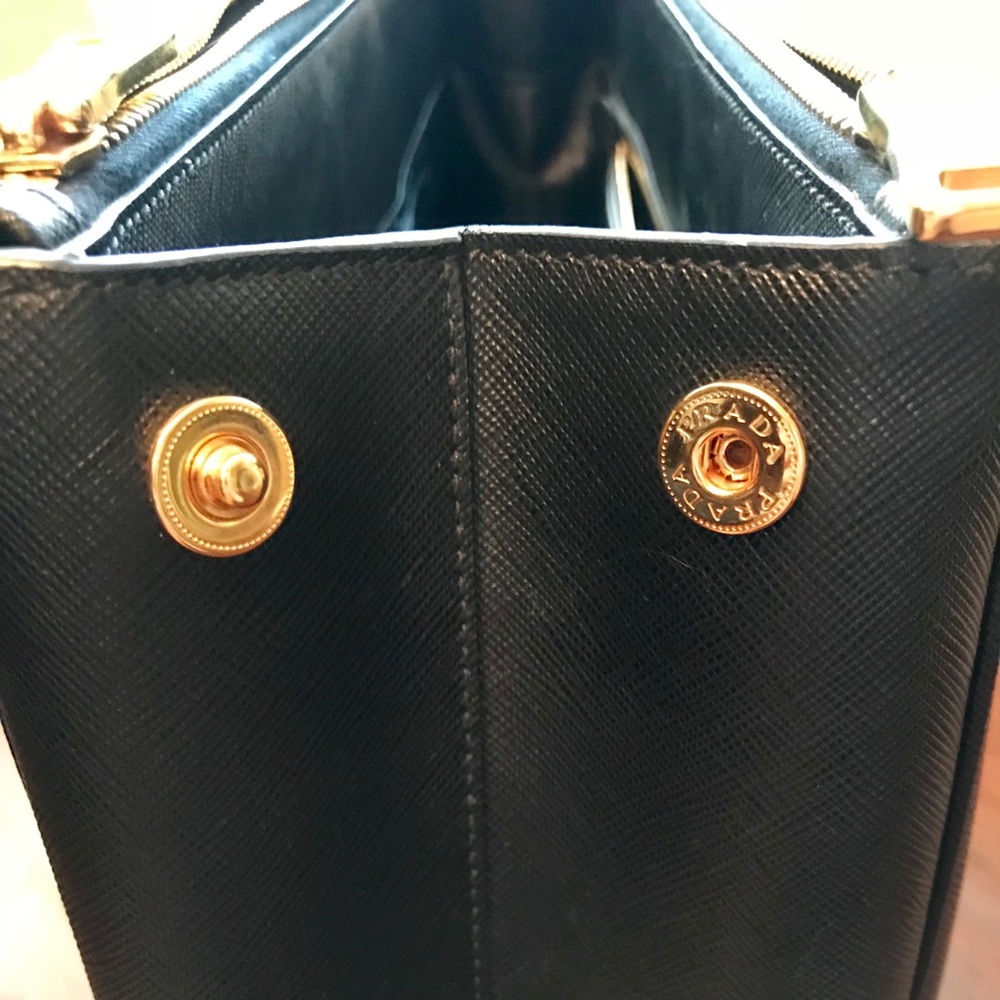 Prada Medium Saffiano Executive Tote Bag - Picture 6 of 8